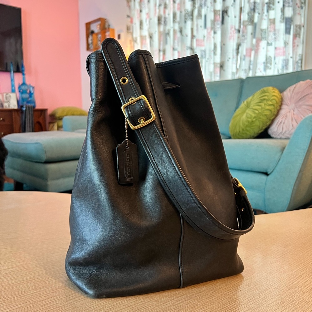 💕 vintage Sept 1996 Coach black leather bucket bag purse 9166